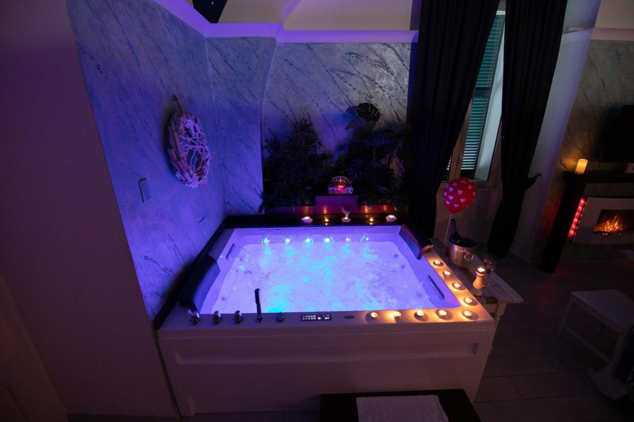 Stabiae Luxury Rooms 卡斯特拉玛雷帝斯达比亚 外观 照片