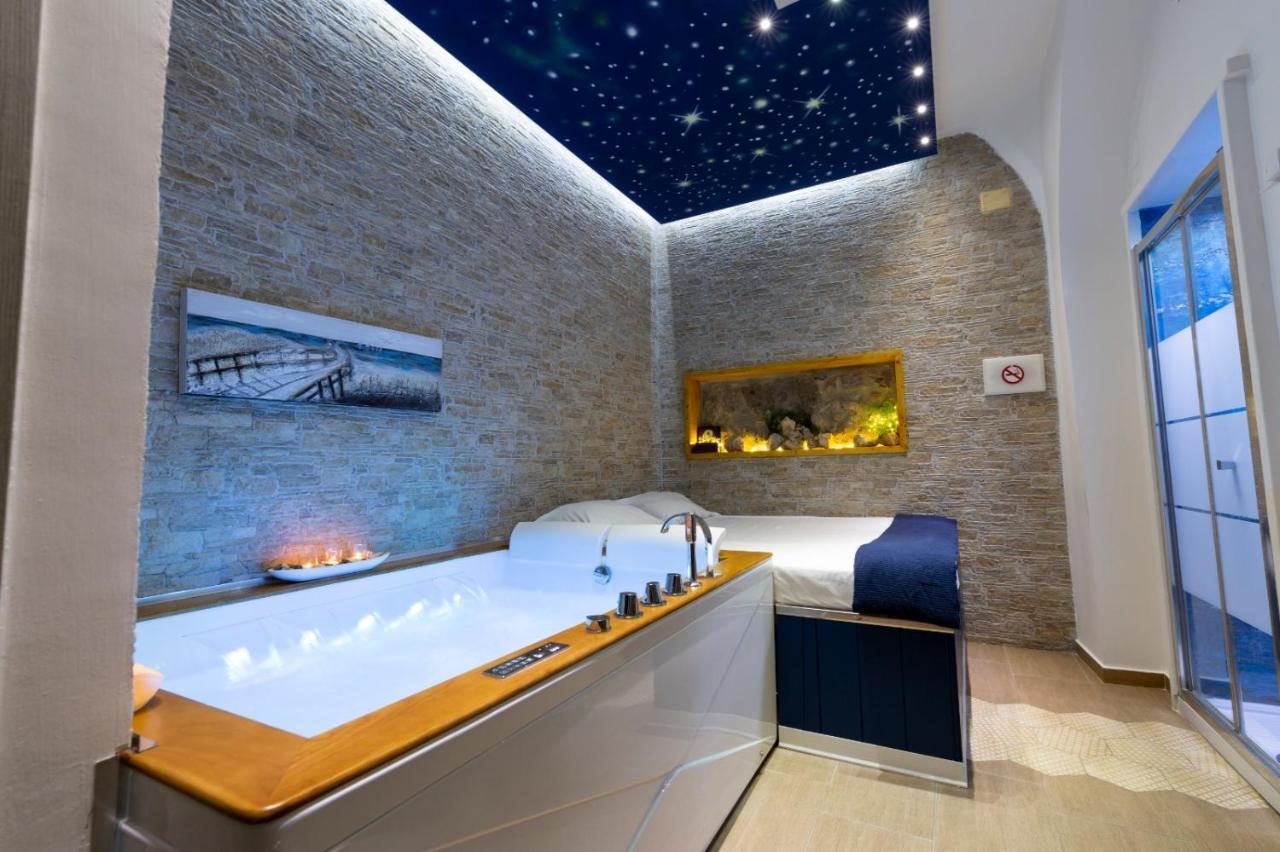 Stabiae Luxury Rooms 卡斯特拉玛雷帝斯达比亚 外观 照片