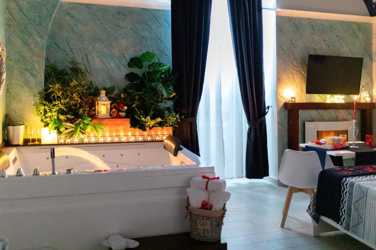 Stabiae Luxury Rooms 卡斯特拉玛雷帝斯达比亚 外观 照片